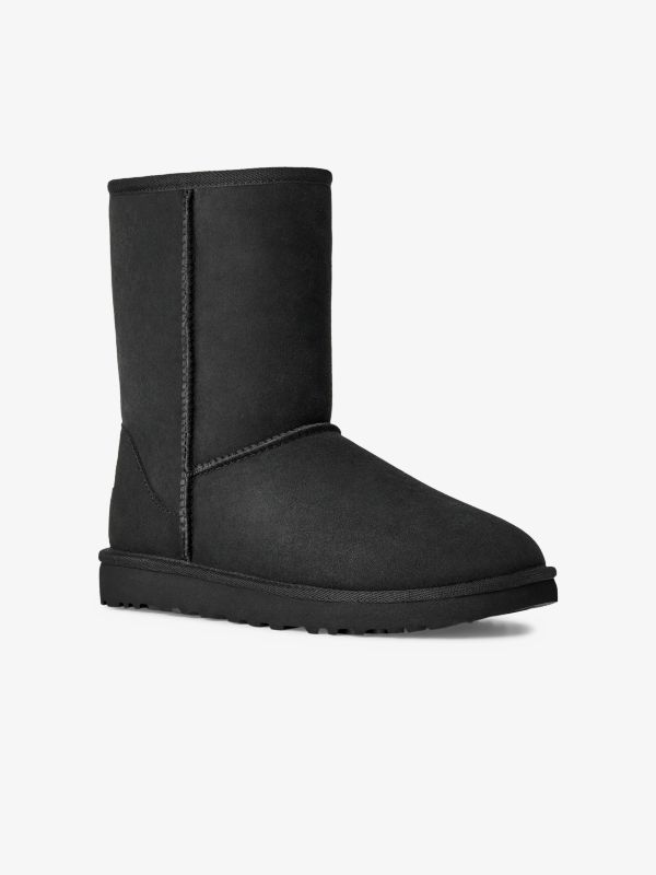 Winterstiefel "Classic Short II" schwarz, UGG