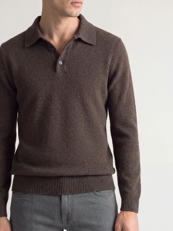 Pull brun, FILIPPO DE LAURENTIIS