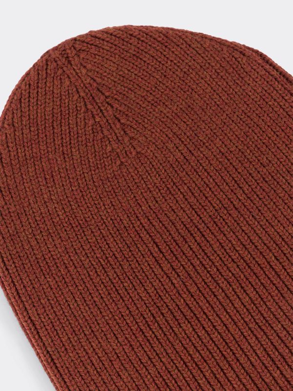 Bonnet rouille, NITTO
