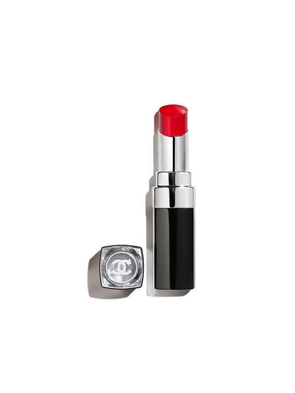 ROUGE COCO BLOOM Le rouge à lèvres hydratant et repulpant longue tenue, couleur et brillance intenses. 136 DESTINY