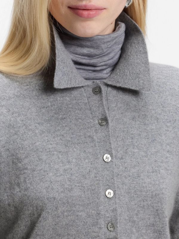 pull en tricot gris, BOSS