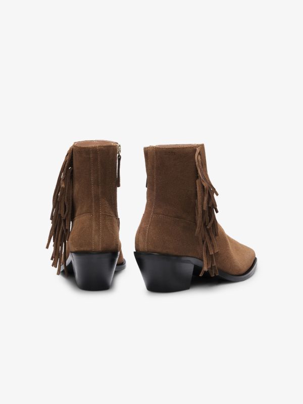Bottes brun, BOSS