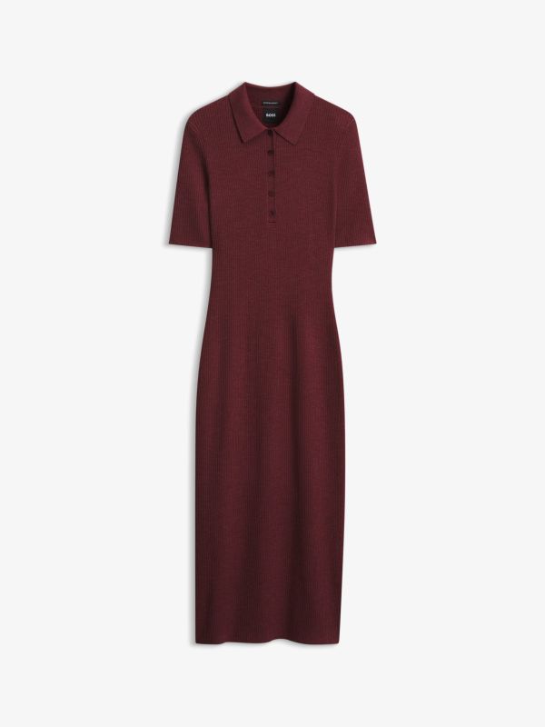 robe en tricot rouge foncé