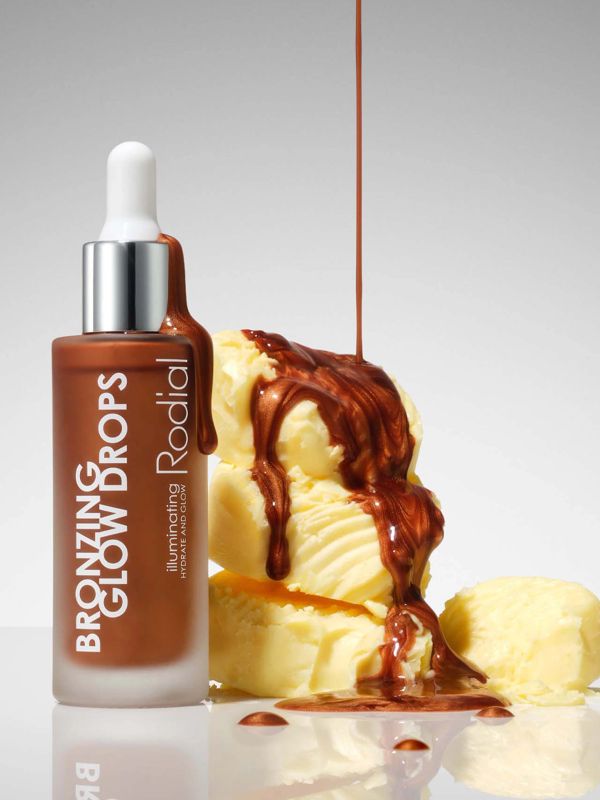 Gouttes illuminatrices « Bronzing Glow » de Bronzer, MALIN+GOETZ