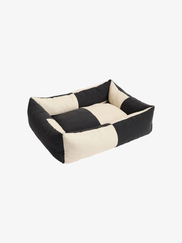 Lit pour chien noir