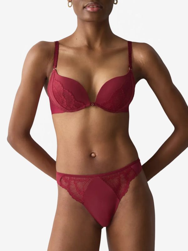 Soutien-gorge pigeonnant "Love in Lace" rouge foncé, TRIUMPH