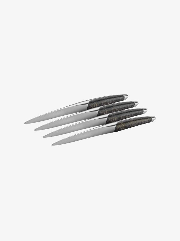 Assortiment de 4 couteaux de table brun