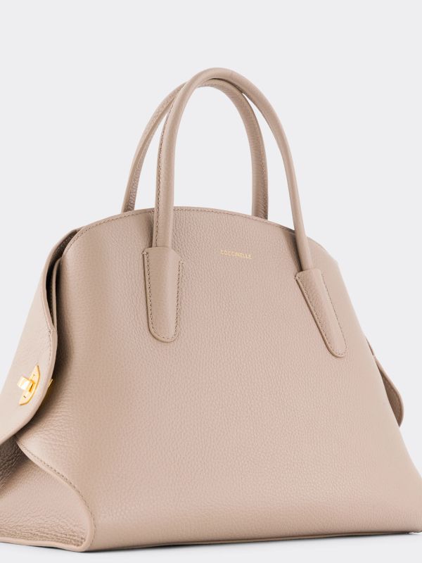 Handtasche "Tylde" taupe, COCCINELLE
