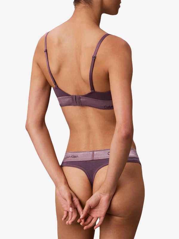String violett, CALVIN KLEIN