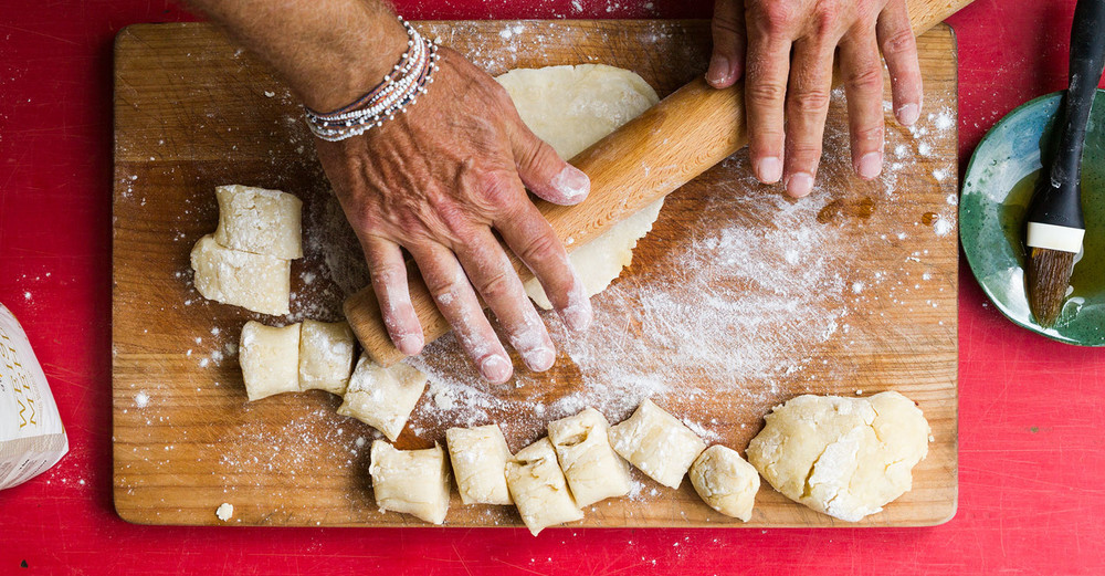 Asiatische Pancakes backen