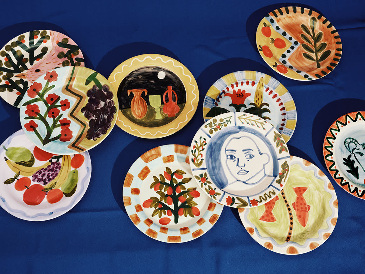 Serax ajoute de la personnalité à votre intérieur et forge d’inoubliables moments à table. Produits en collaboration avec des designers passionnés, nos articles – uniques en leur genre par leur forme, leur style et leurs matériaux – sont confectionnés par des artisans aux quatre coins du monde. Serax recherche chaque jour l’expression de la beauté et des choses qui embellissent la vie.