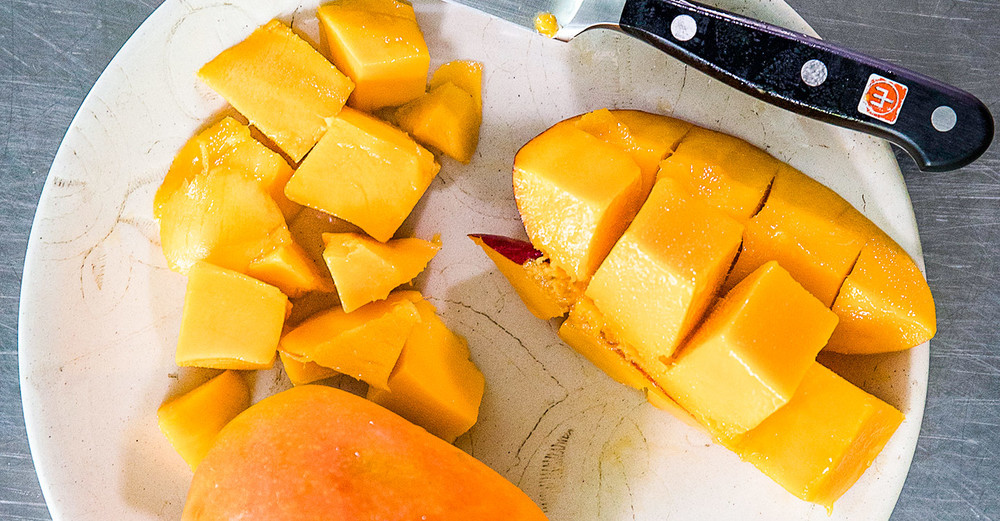 Mango richtig schneiden 