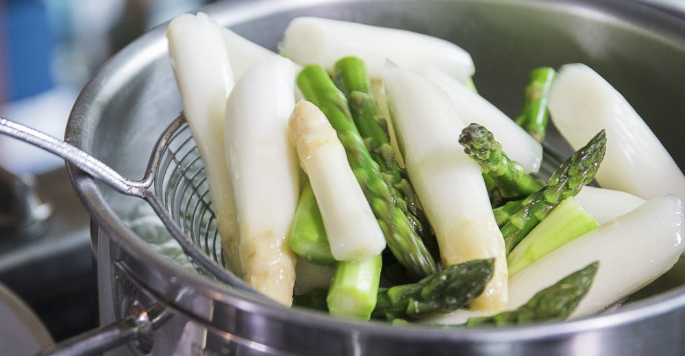 Spargel richtig ausbewahren und kochen 