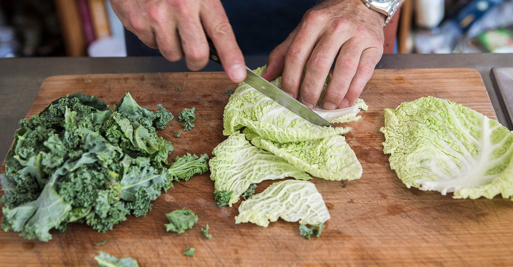 Rotkohl, Wirsing und Federkohl rüsten