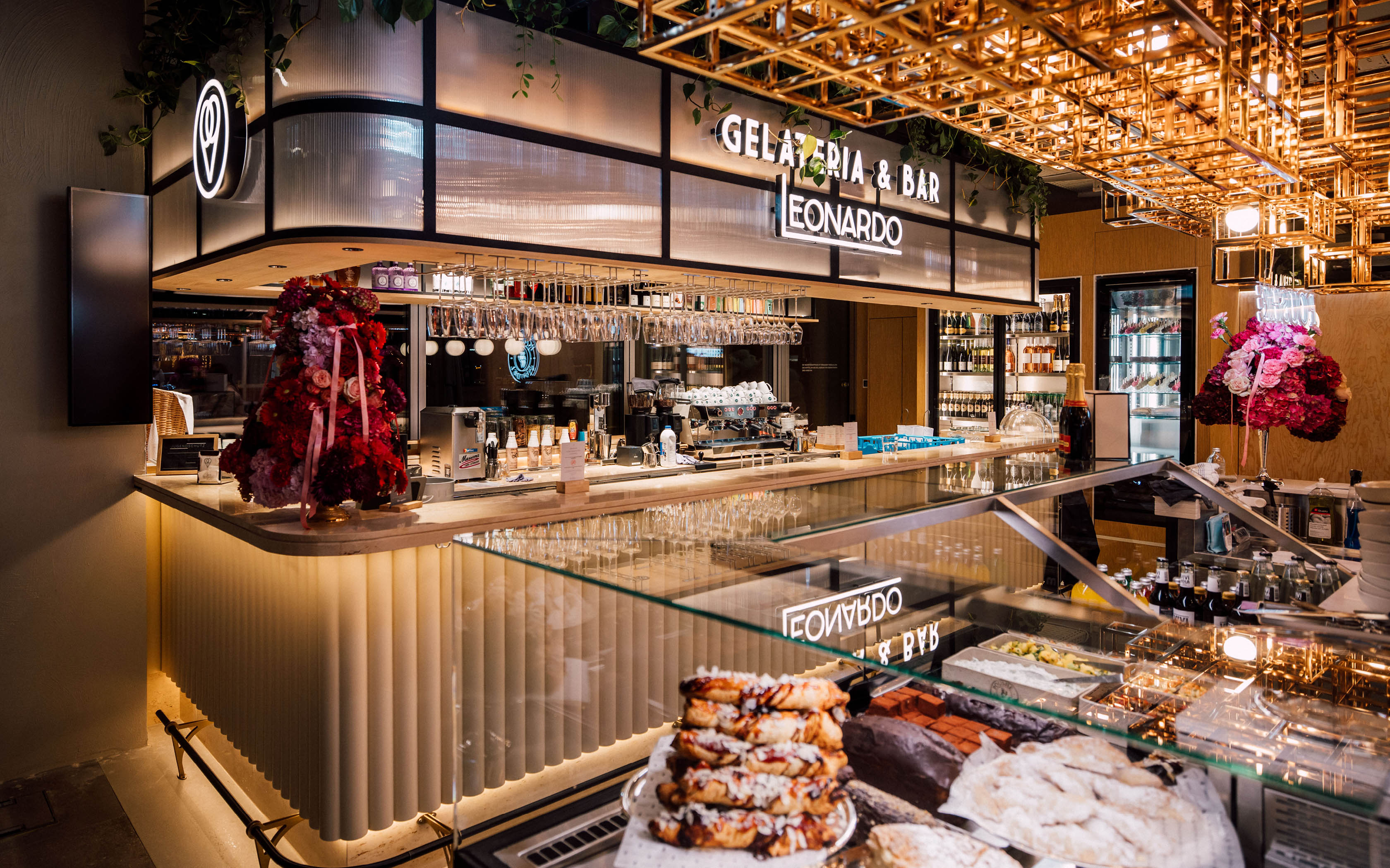 Bellevue - LEONARDO GELATERIA & BAR