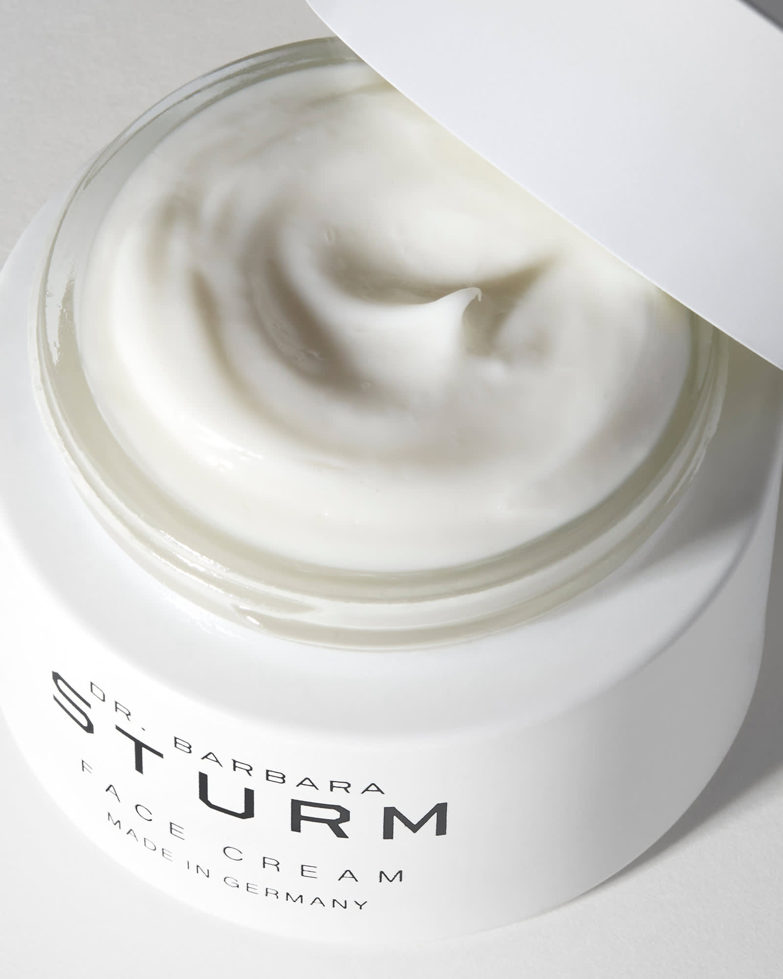 STEP 3: MOISTURIZERS & HYDRATION