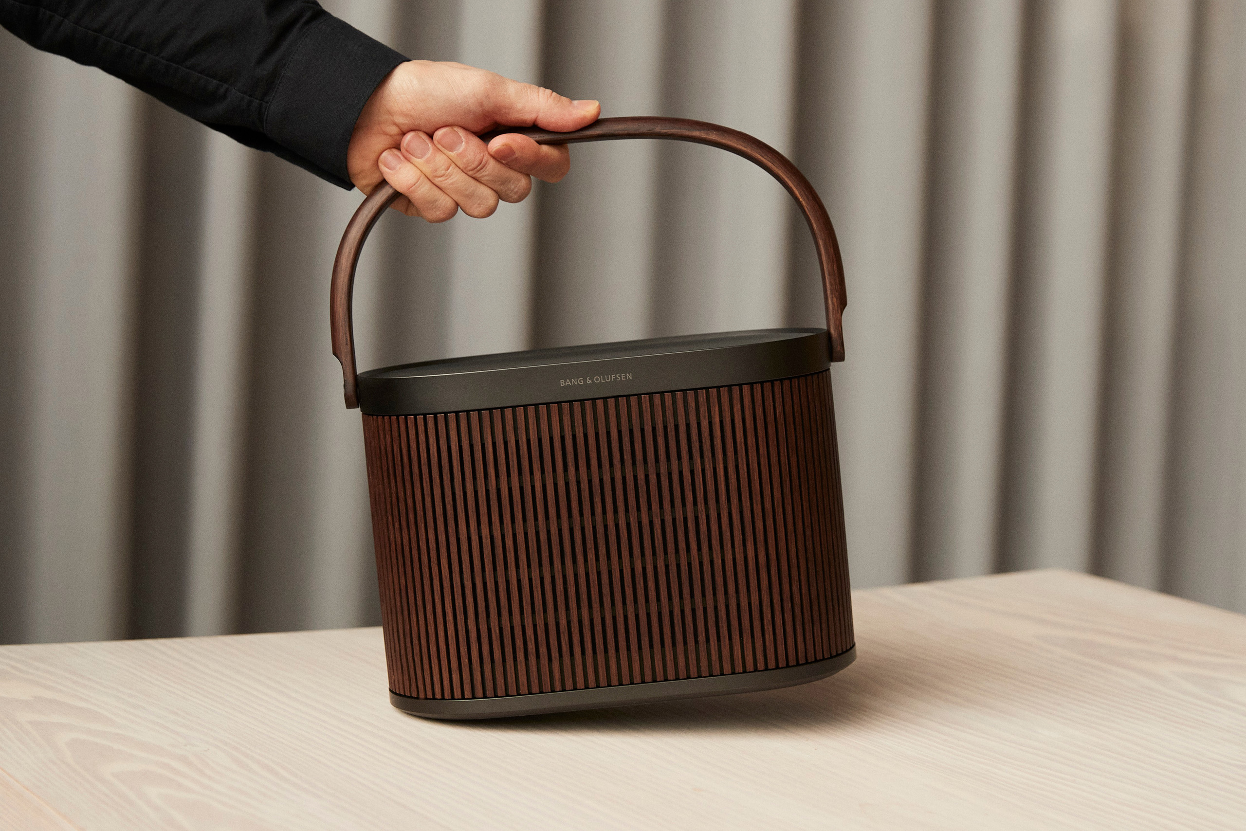 BANG & OLUFSEN