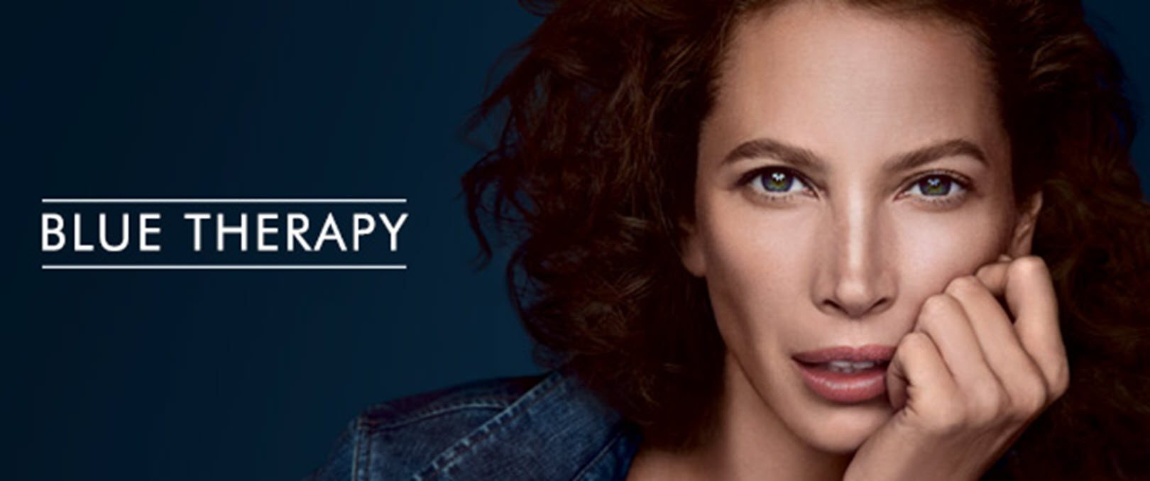Vous vivez pleinement et ne faites jamais les choses à moitié, mais votre vie intense repousse les limites de votre peau. Chez Biotherm, nous explorons les eaux du monde pour trouver des solutions et rendre votre peau plus forte et qui paraîtra visiblement plus jeune. Nous trouvons des actifs uniques se développant dans des conditions extrêmes que nous sublimons grâce à la biotechnologie. Concentrées dans des textures ultra-sensorielles, nos formules vont plus loin et sont en parfaite affinité avec la peau.